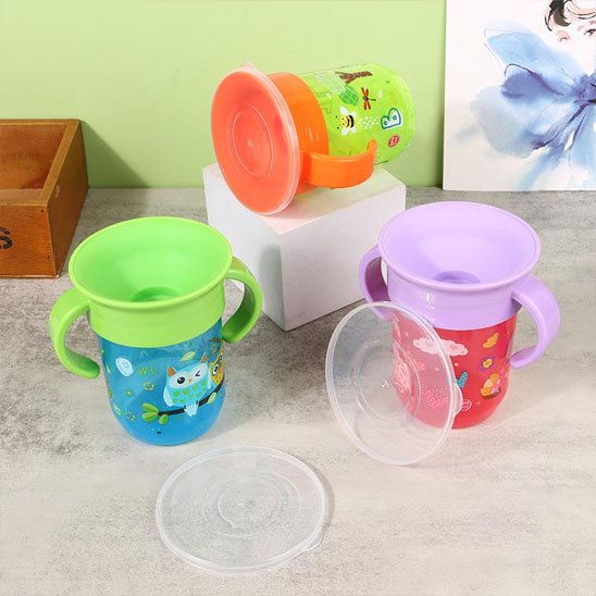 verre bebe design ergonomique